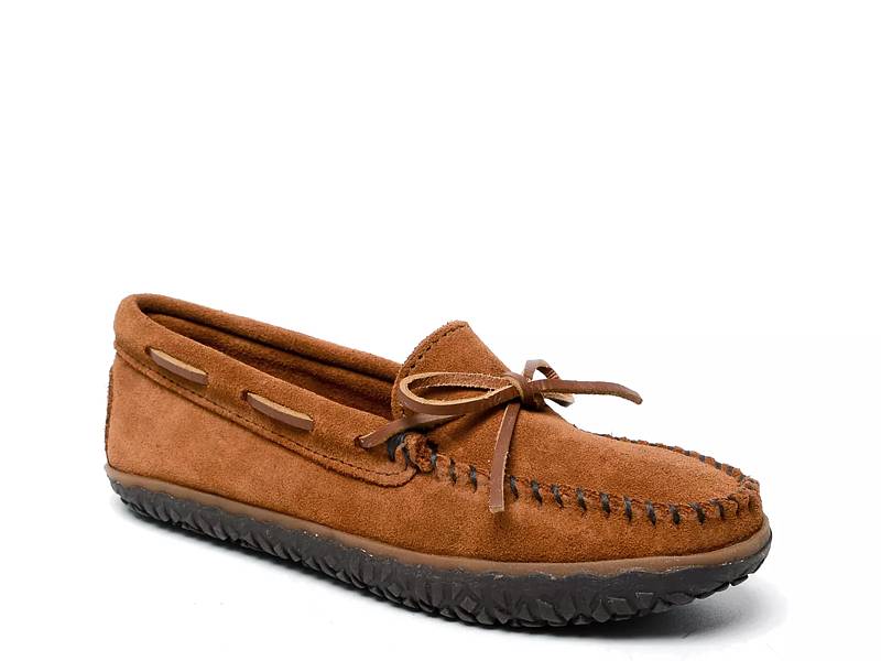 Minnetonka cally hot sale suede slipper