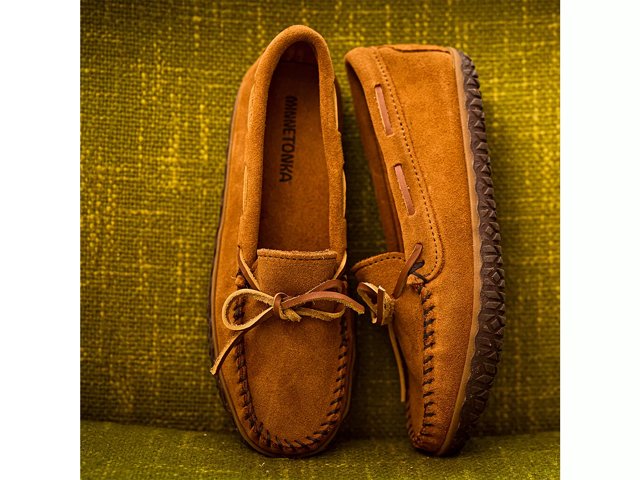 Minnetonka Tie Tread Slipper