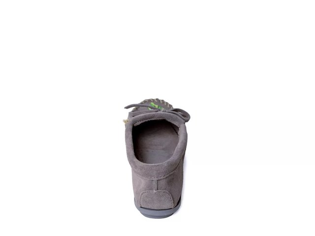 Minnetonka Ziigwan Waabigwan Slipper - Free Shipping | DSW