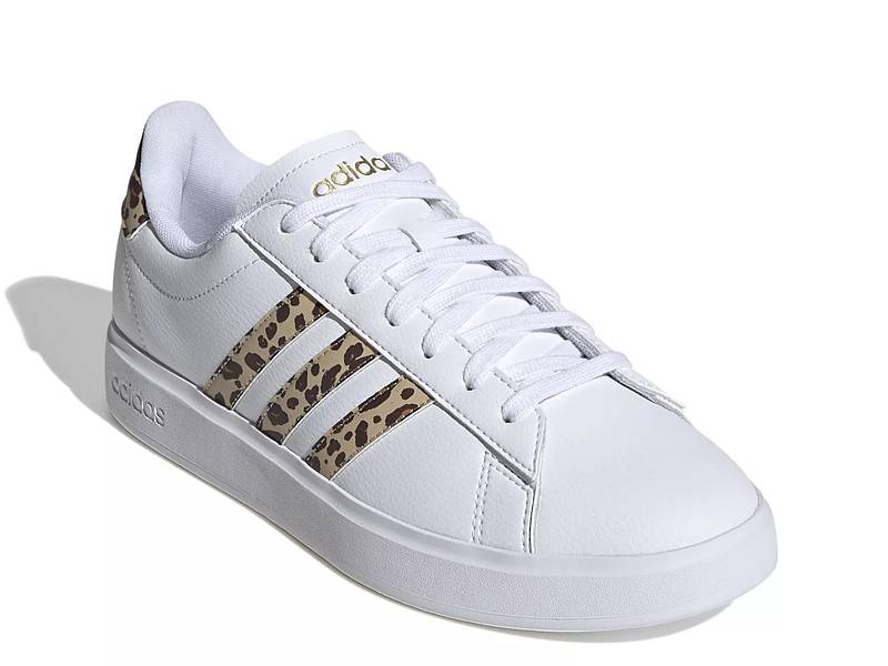 Adidas white sneakers dsw hotsell