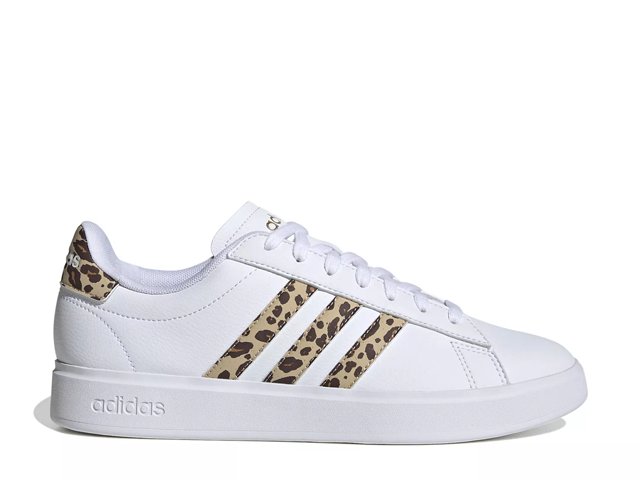 Dsw adidas courtset hotsell