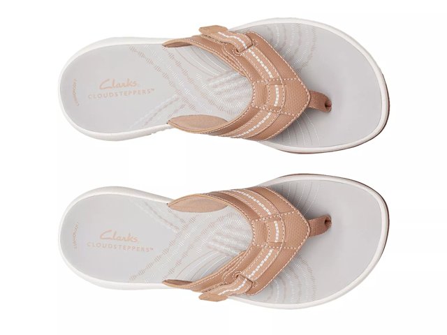 Clarks flip flops dsw hot sale