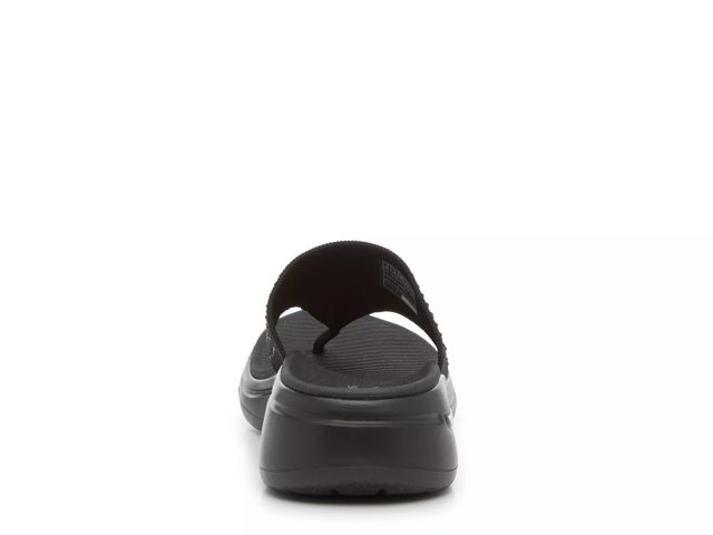 Skechers go deals walk glam