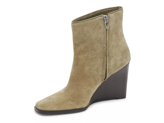 Dolce vita sale wedge booties