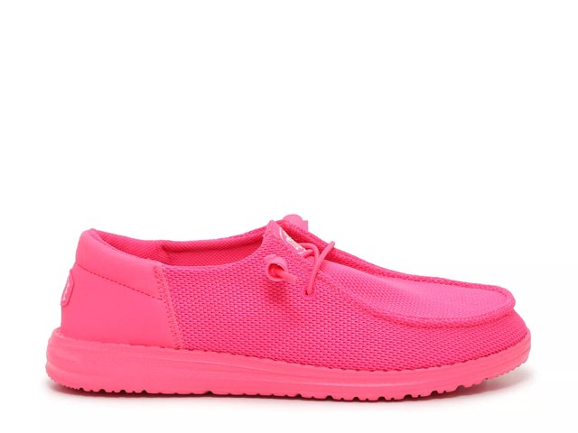 Pink shop hey dudes