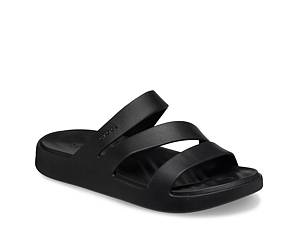 Women's croc discount sandals on sale