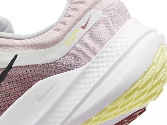 Wmns shop nike quest