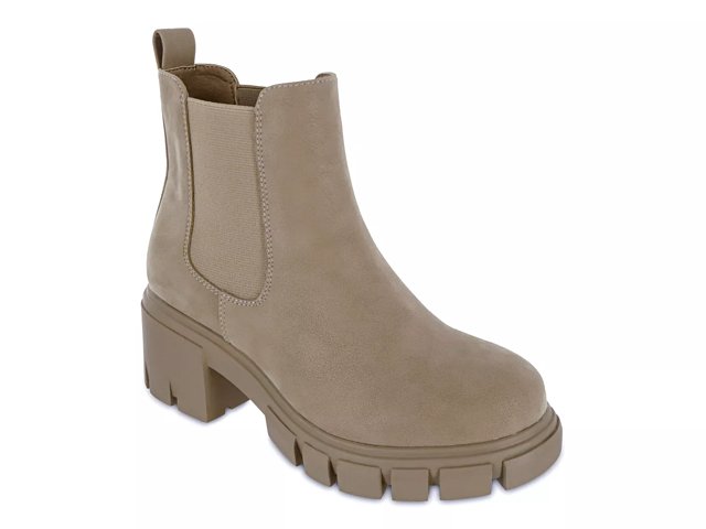 Mia shop booties dsw