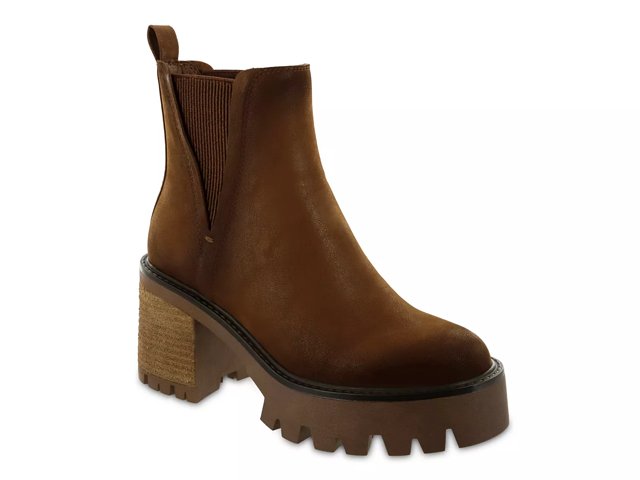 Mia boots sale dsw
