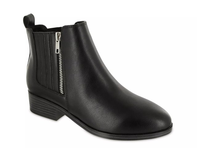 Mia booties shop dsw