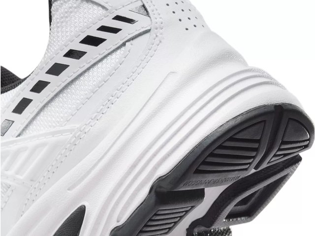 Womens nike initiator best sale sneakers