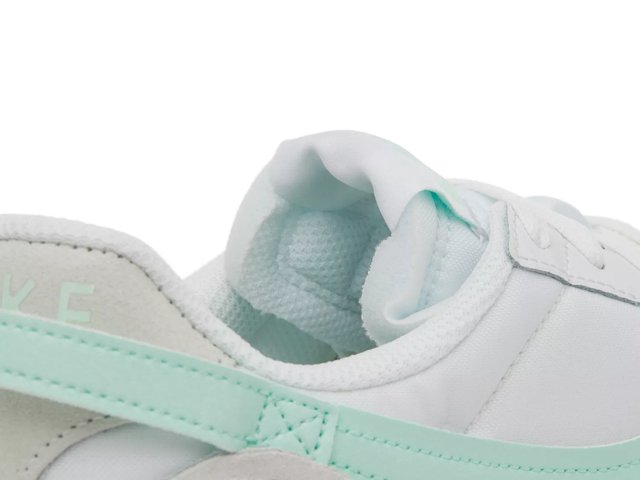 Nike Waffle Debut Running Shoe - Women's - Free Shipping | DSW