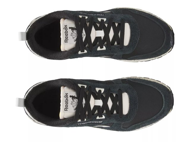 Reebok cl suede mu ripple trainers triple black discount