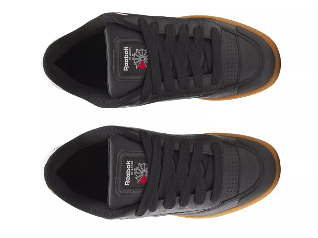 Reebok club workout store