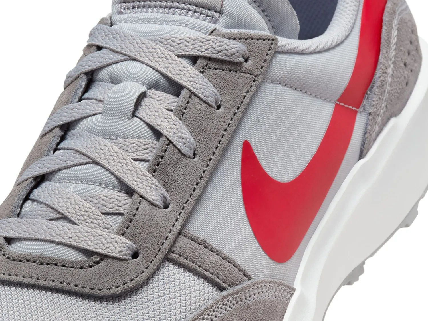 Waffle Debut Running Shoe