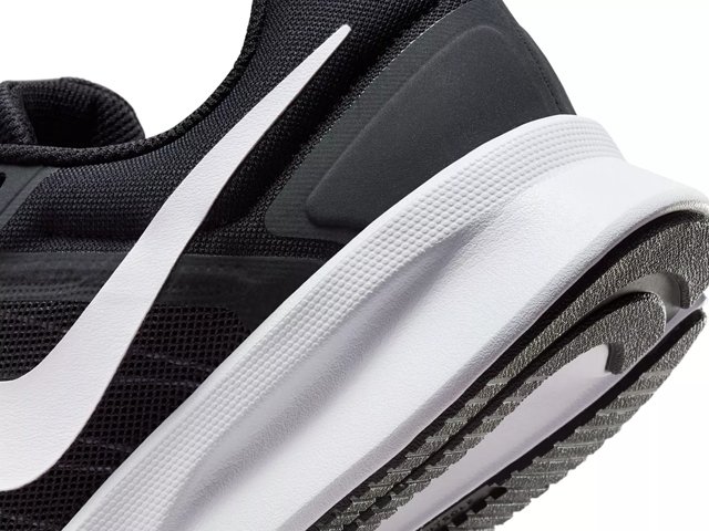 Nike revolution 3 dsw men outlet
