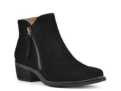 White mountain black 2025 suede boots