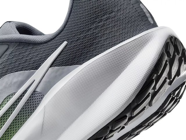 Nike shoes downshifter 8 top
