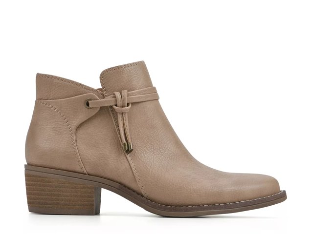 Dsw white discount mountain