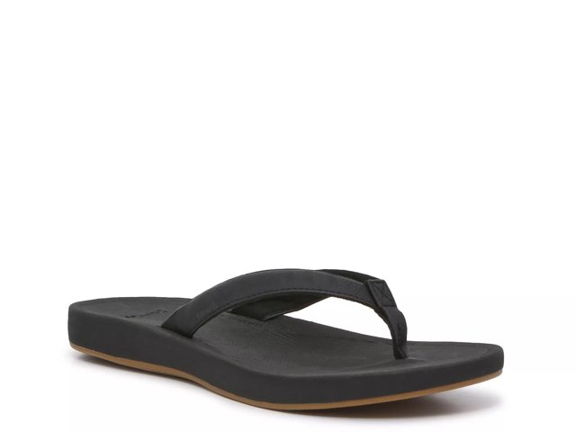 Sanuk circle flip flops store