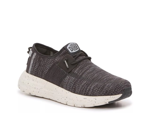 Dsw black slip on sneakers clearance