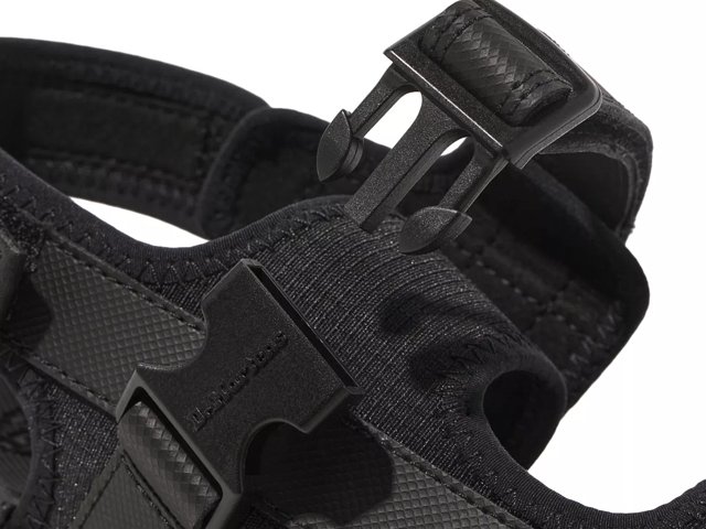 Dr. Martens Forster Sandal - Women's - Free Shipping | DSW