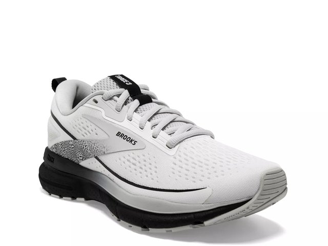 Brooks Trace 3 Running Shoe Women s