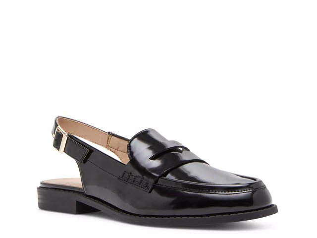 Strap loafers outlet