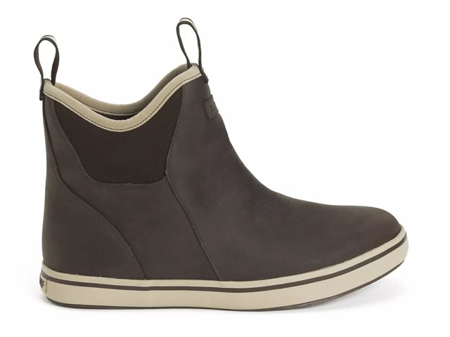 Short xtratuf boots online