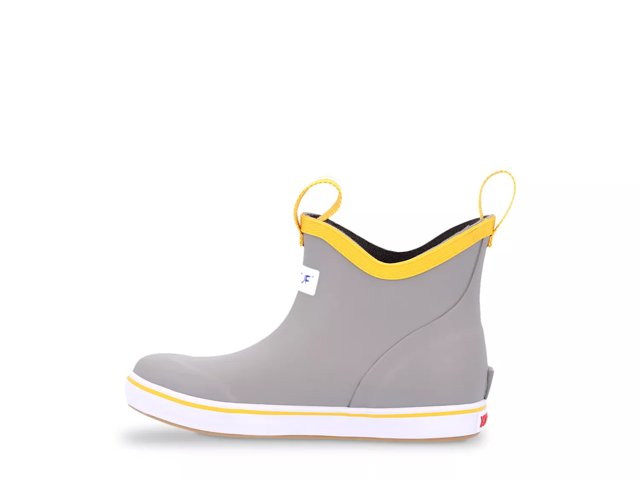 Kids deck boots store
