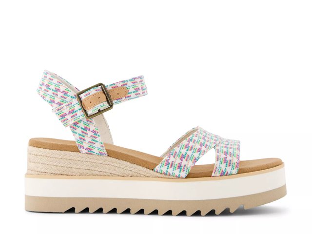 Brenda flatform sport sandals 2025