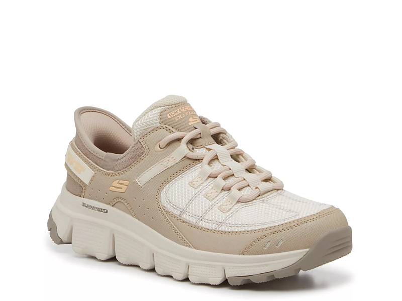 Shop Women s Clearance Athletic Sneakers DSW