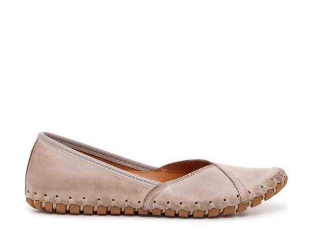 Spring step flats 2025