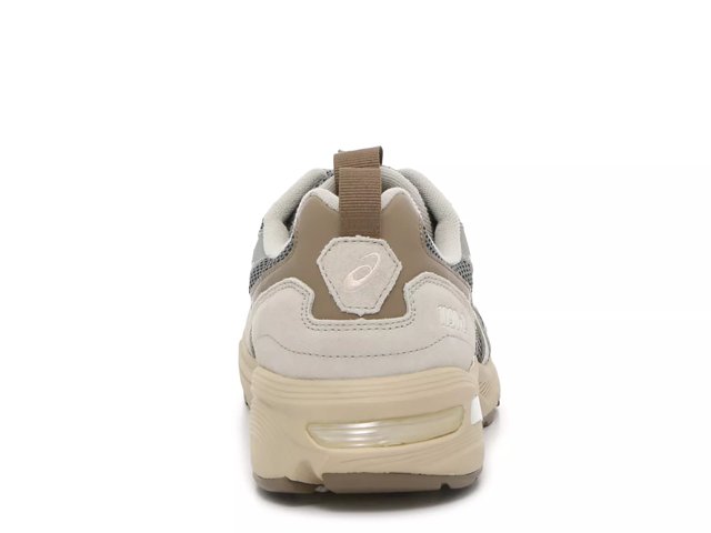 1090 nike