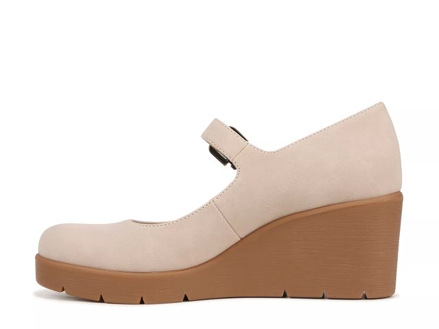 Naturalizer wedges dsw 2025