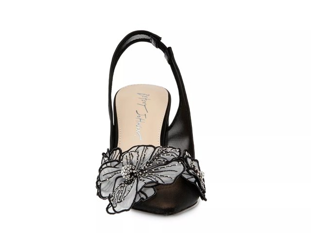 Betsey Johnson Avi Pump