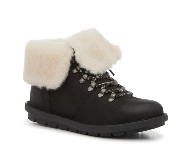 Born fur lined boots deals
