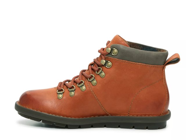 Born hotsell booties dsw