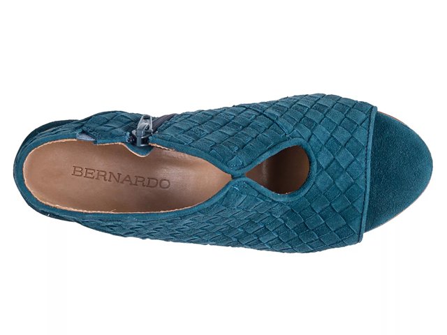 Bernardo leather peep toe sandals sales