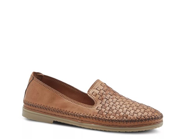 Dsw spring step outlet