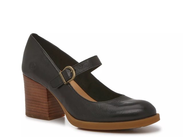 Born Oksana Mary Jane Pump