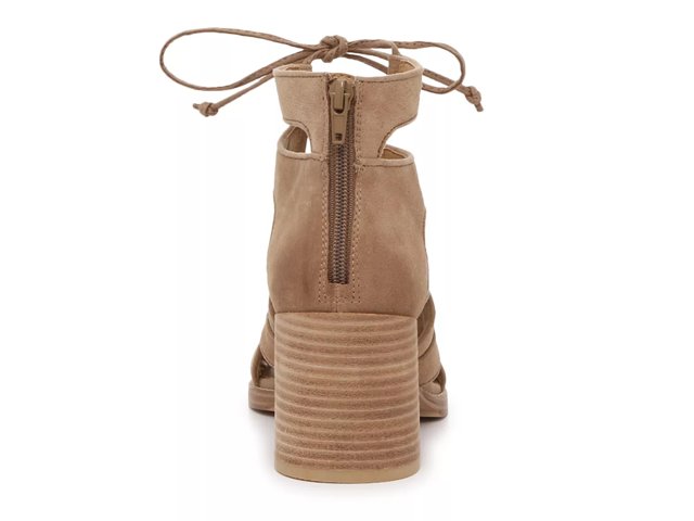Dsw brodie on sale