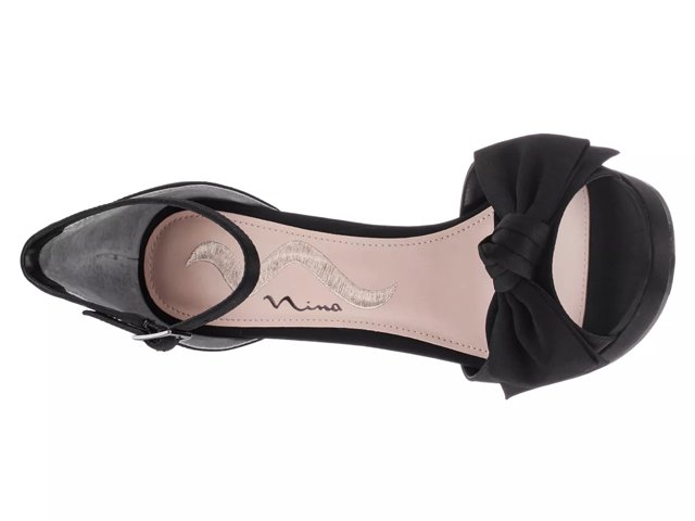 ベランダガール Nina Freedom Sandal - Free Shipping | DSW