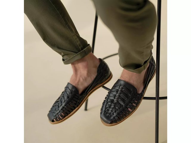 Dsw huaraches clearance