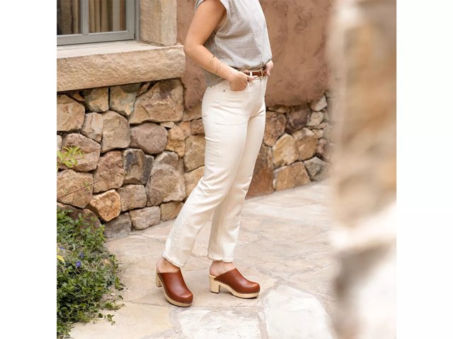Born clogs dsw outlet
