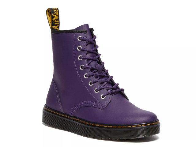 Does dsw outlet sell doc martens