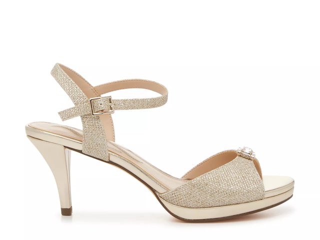 流行り の ブランド - 2024年おすすめのアイテム満載 Neraida Nina Sandal DSW | Shipping Free - シャツ/ブラウス(長袖/七分)