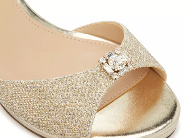 Nina Neraida Sandal Free Shipping DSW