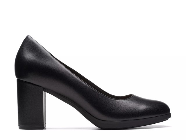Clarks Bayla Skip Pump - Free Shipping | DSW