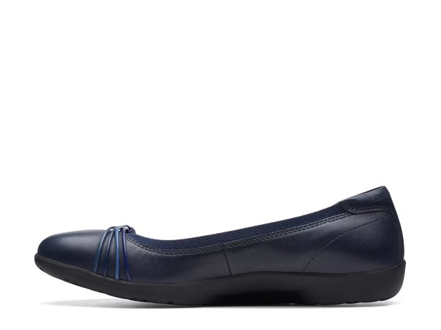 Clarks flats dsw hotsell